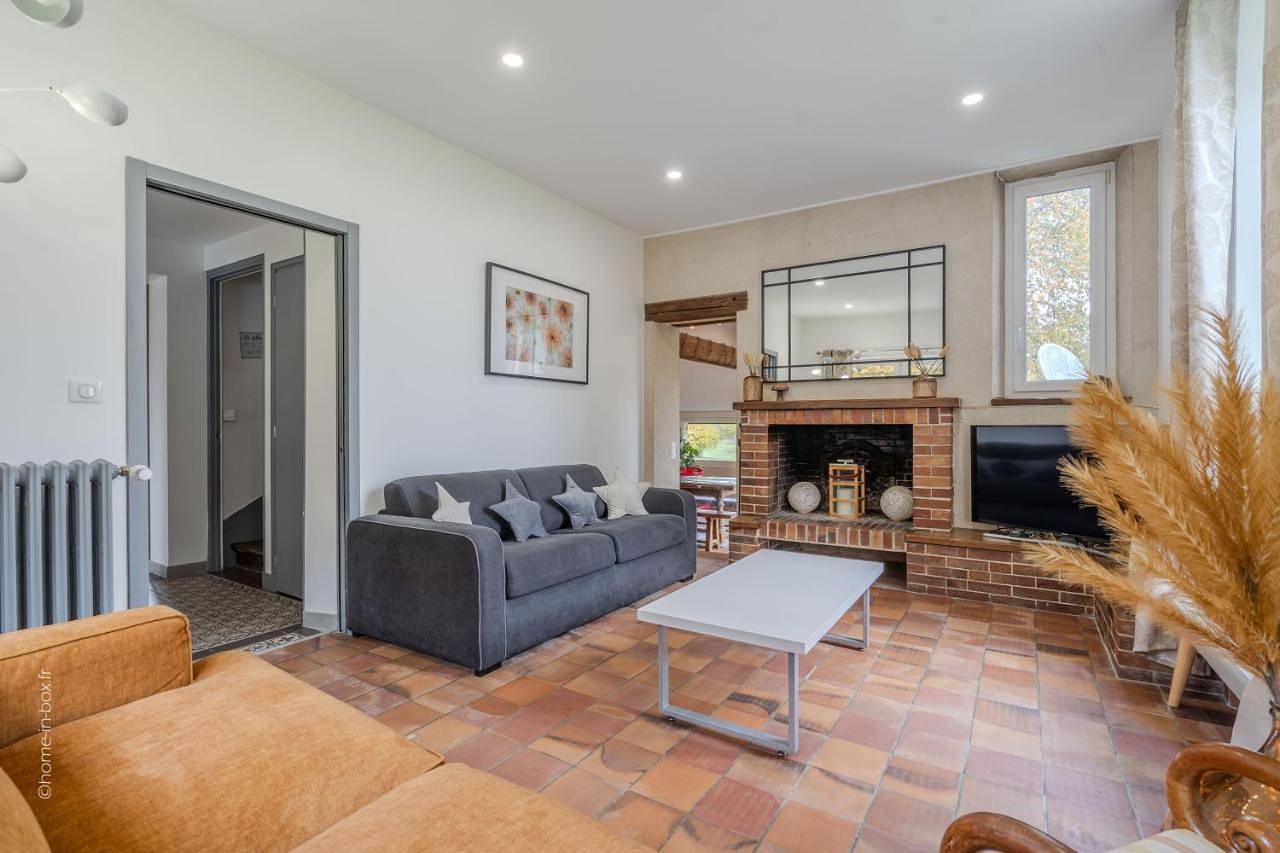 Four-Bedroom House in Lumigny-Nesles-Ormeaux, Seine-et-Marne