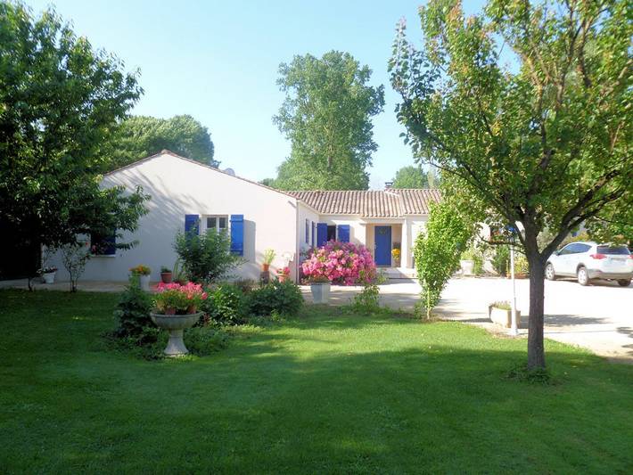 Chambre d’hôte pour 3 personnes, avec piscine et jardin au Parc Naturel Régional du Marais poitevin - 2