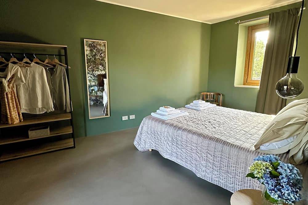 Ganze Wohnung, Lovi House, App. Olive. Accommodation surrounded by greenery perfect for a family. in Borgosesia, Walliser Alpen