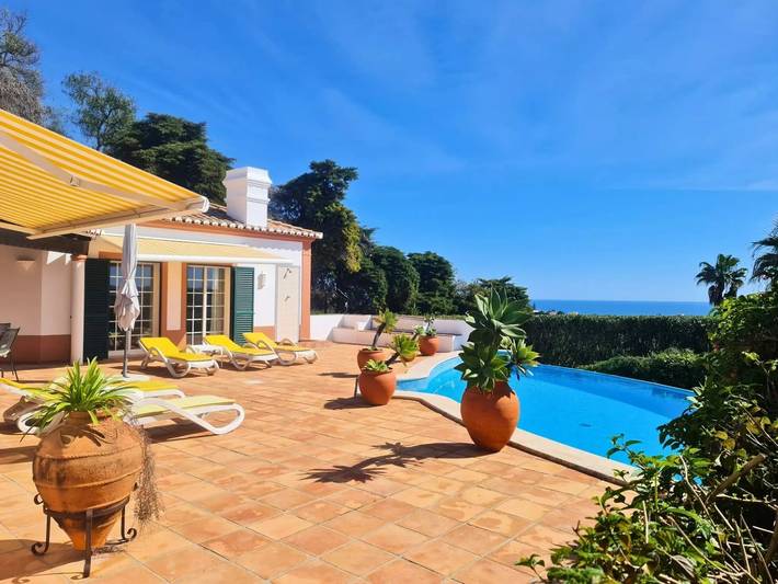 Villa para 5 pessoas, com piscina e jardim em Lagos