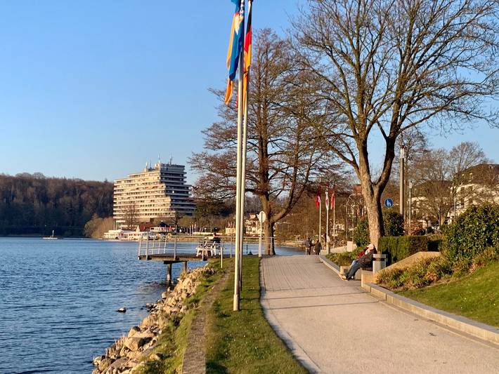 Ferienwohnung für 2 Personen, mit Balkon und Seeblick am Dieksee - 2