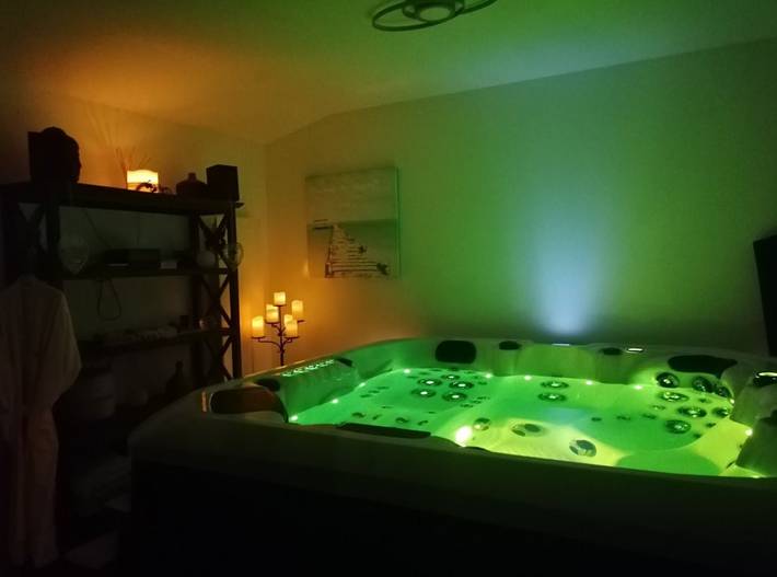 Gîte pour 2 personnes, avec jacuzzi dans Villeneuve-en-Retz