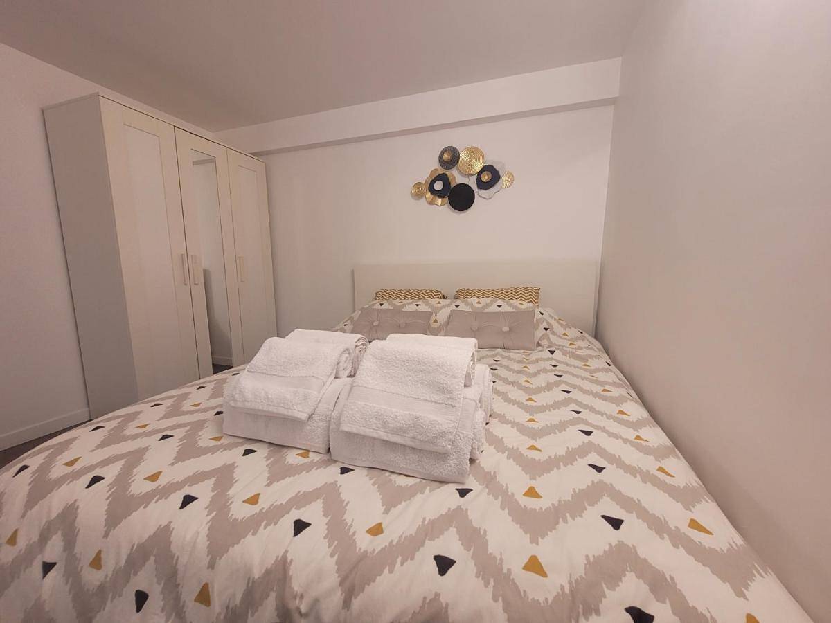 Appartement entier, One-Bedroom Apartment in Orly (Île de France), Val-de-Marne