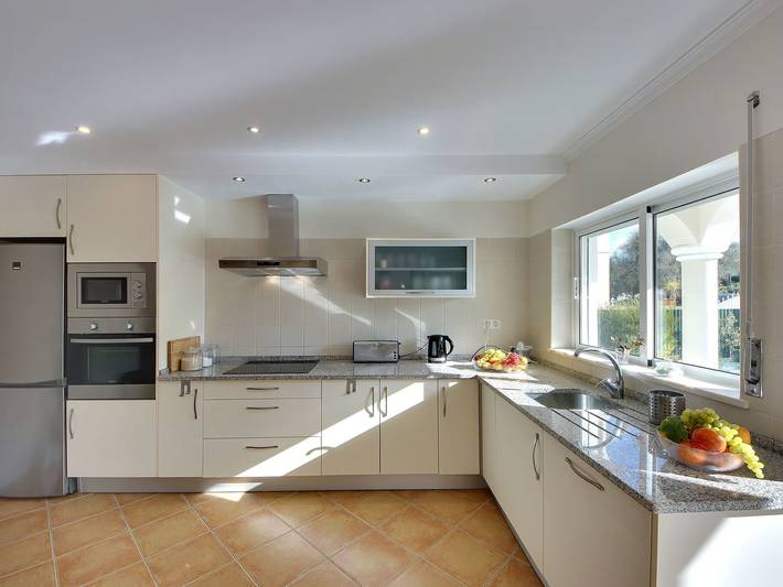 Ferienhaus für 6 Personen, mit Terrasse und Pool, mit Haustier in Lagoa - 3