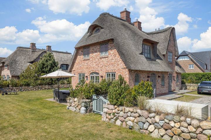 Luxus unter Reet! Genießen Sie Ihren Urlaub auf Sylt in diesem Traumhaus. in Wenningstedt, Sylt