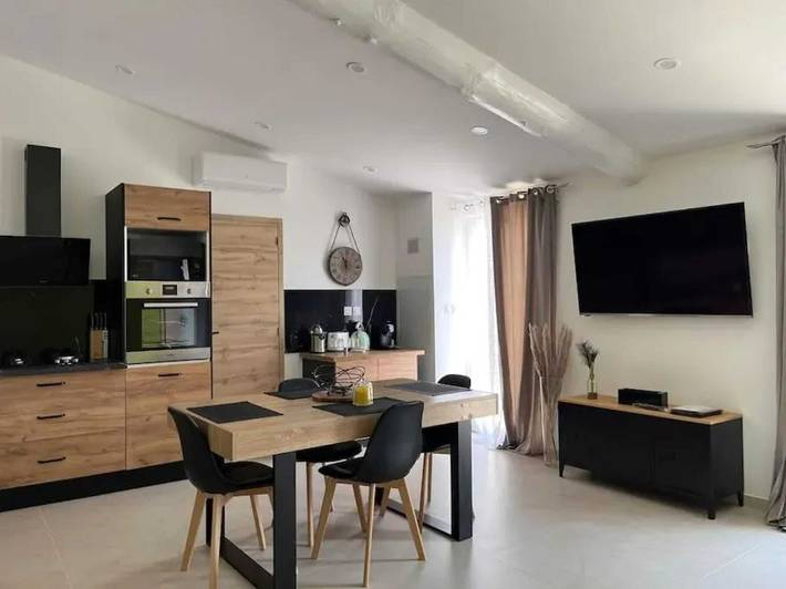 Location de vacances pour 4 personnes, avec terrasse et piscine à Châteaurenard - 3