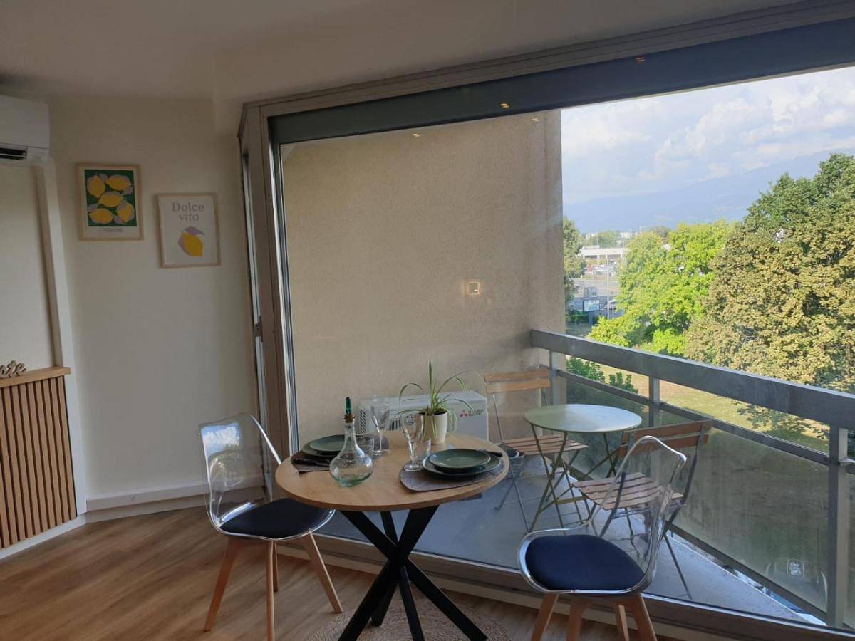 Appartement entier, Meylan, T1 cosy & clim, proche Inovallée Chu, Uga in Meylan, Isère