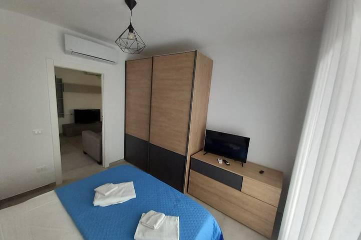 Ganze Wohnung, Bellissimo Appartamento Posto al 3° Piano con Balcone in Tropea, Vibo Valentia Provinz