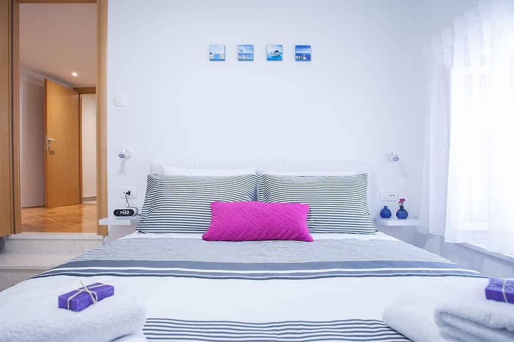 Appartement entier, Joyau caché dans le ❤ de Trogir avec balcon in Trogir, Split-Dalmatie