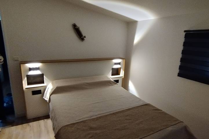 Location de vacances pour 6 personnes, avec jardin ainsi que jacuzzi et balcon à Saint-Privat - 4