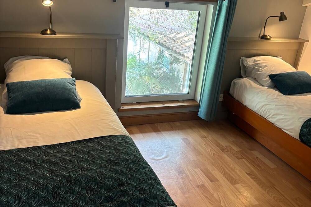 Villa Glorieux Azur 10 chambres 24 personnes, proche océan avec piscine chauffée in Azur, Côte d’Argent