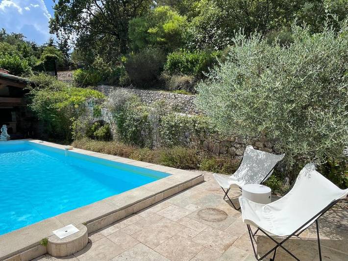 Location de vacances pour 12 personnes, avec jardin ainsi que piscine et vue à Cabris - 4