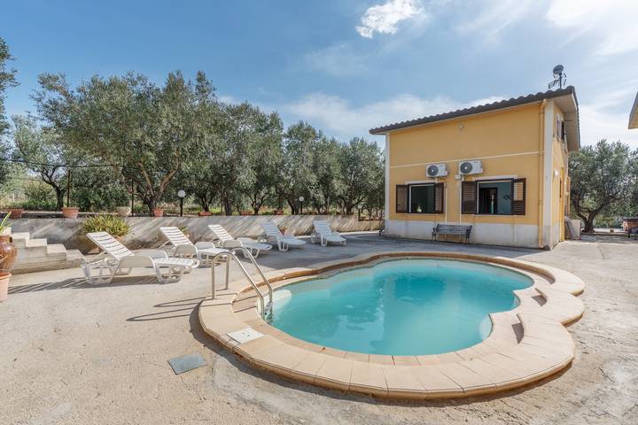 Ferienhaus für 7 Personen, mit Garten