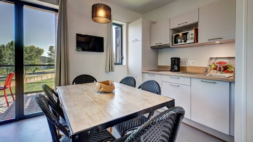 Apartamento entero, Apartamento de vacaciones para 4 personas con balcón in Motz, Chambéry region