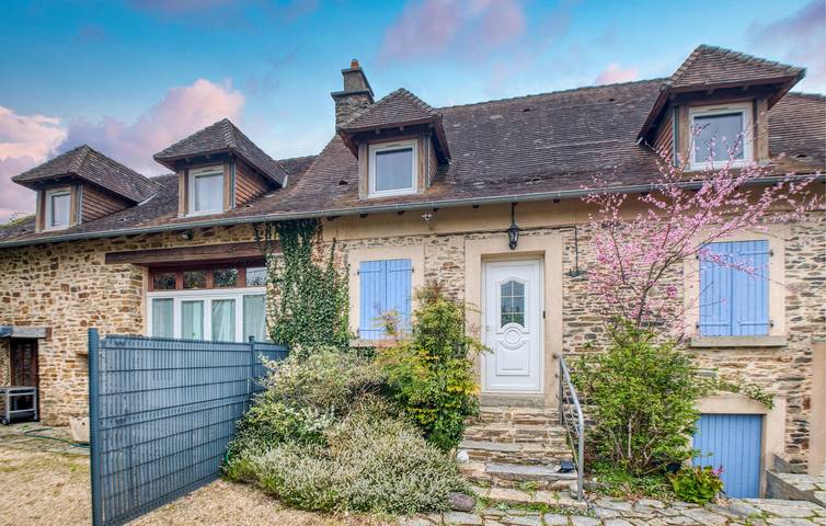 Location de vacances pour 4 personnes, avec jardin à Jumilhac-le-Grand - 2