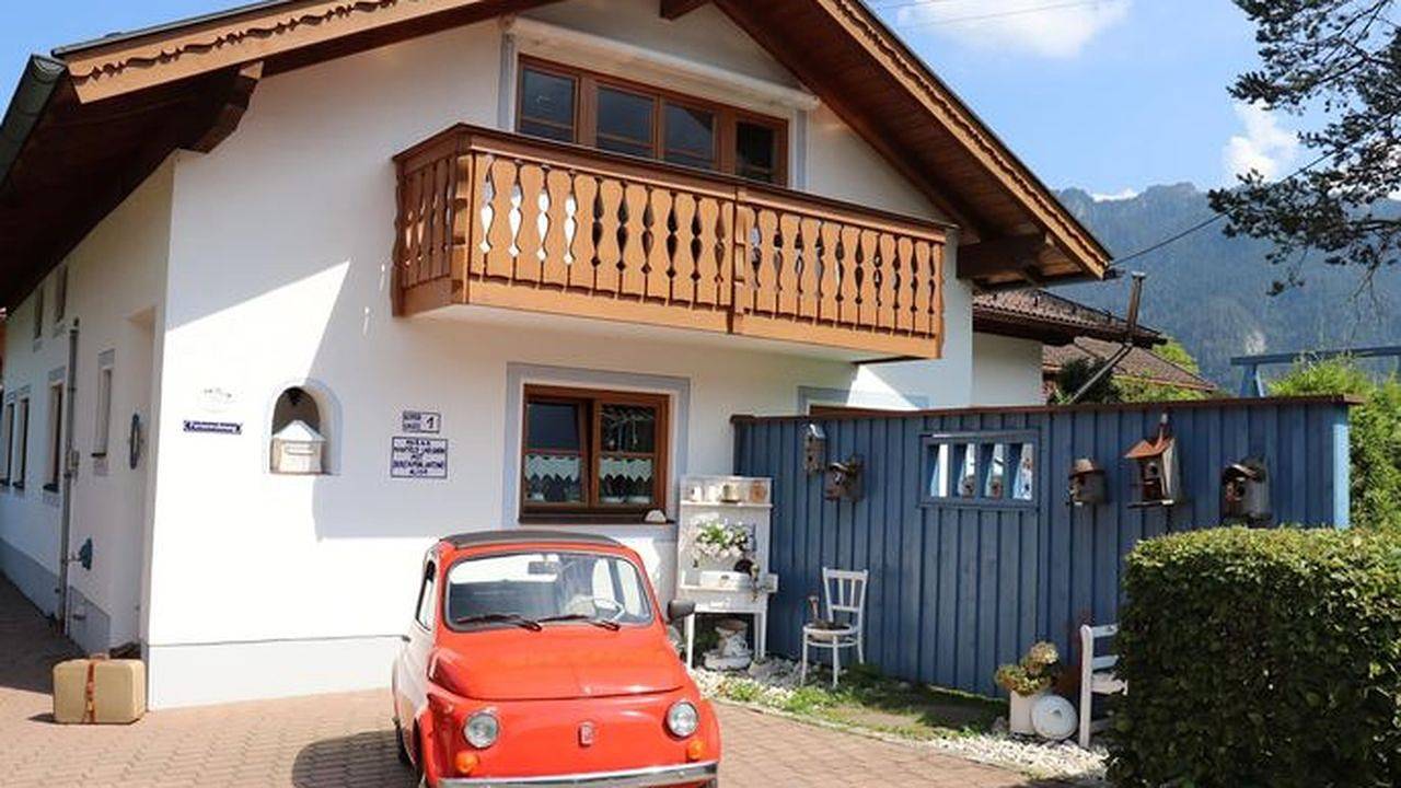 Geheel vakantieappartement, Vakantieappartement voor 4 personen met balkon in Oberammergau, Beierse Alpen