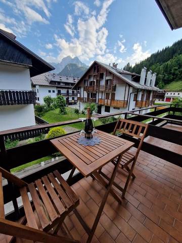 Gîte pour 4 personnes, avec balcon ainsi que vue et jardin à Santo Stefano di Cadore