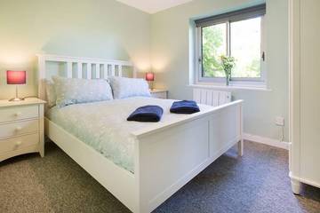 Glamping for 5 People in Oxford, Oxfordshire, Photo 4