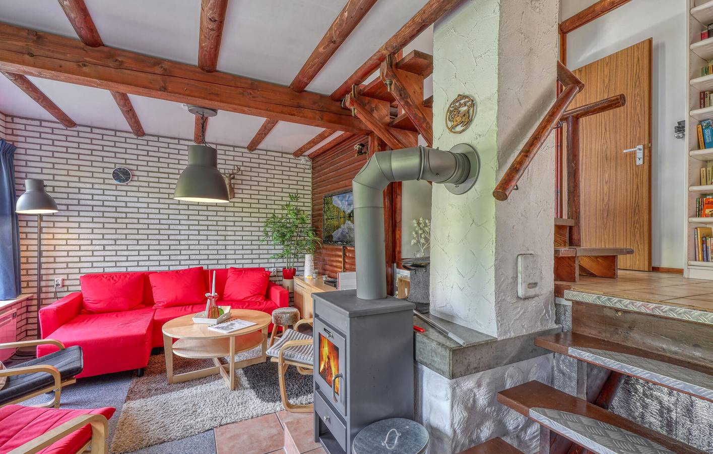 Gemütliche Wohnung mit Terrasse, Parkplatz & WiFi bei Frankenau in Frankenau, Waldecker Land