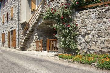 Location de vacances pour 6 personnes, avec terrasse à Sainte-Marguerite-Lafigère