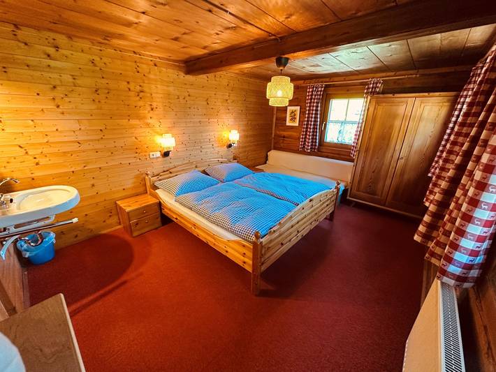 Ganze Ferienwohnung, Appartement/Fewo, Dusche o. Bad, Wc, 2 Schlafräume in Hohe Tauern, Heiligenblut