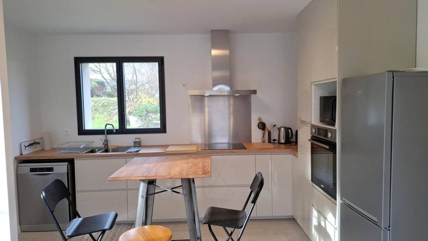 Gîte pour 6 personnes, avec terrasse et jardin dans Buguélès - 3