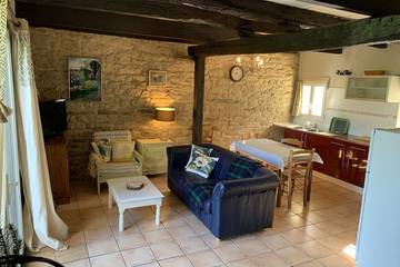 Gîte pour 5 personnes, avec jardin et terrasse ainsi que piscine et sauna à Trégourez