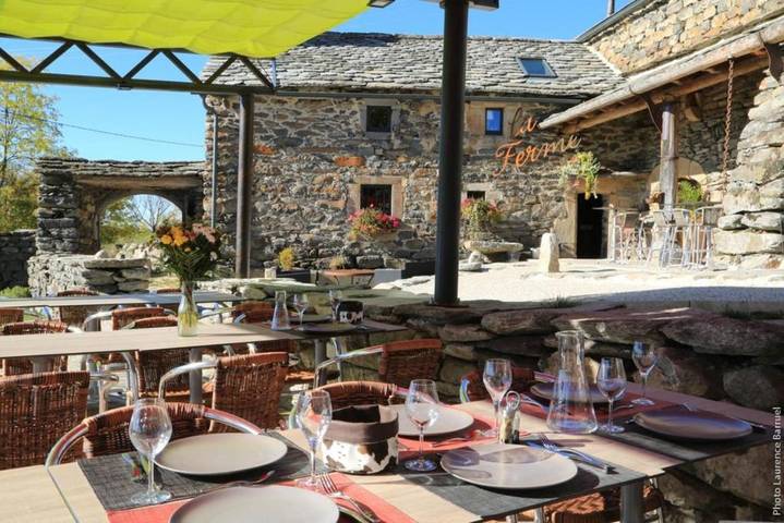 Chambre d’hôte pour 4 personnes, avec Terrasse et Vue à Saint-Julien-Chapteuil