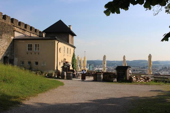 Auberge pour 6 personnes, avec Terrasse ainsi que Jardin et Vue à Salzbourg