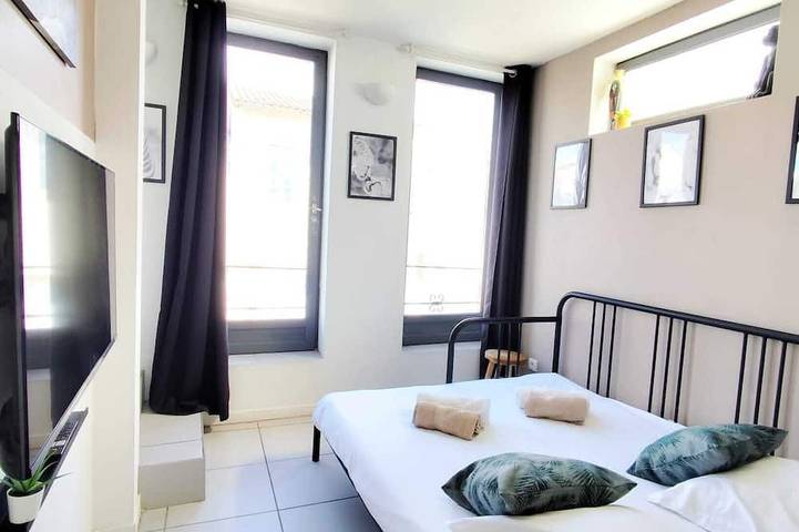 Ganze Wohnung, Le Jungle Duplex: Design & Comfort in Bègles in Bègles, Bordeaux und Umgebung