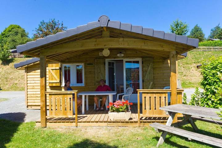 Location de vacances pour 6 personnes, avec vue ainsi que jardin et vue sur le lac, animaux acceptés dans Lac du Laouzas - 3