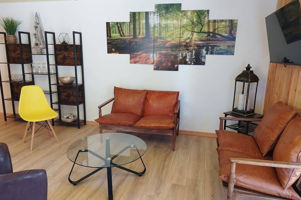 Entire apartment, Le Lupin Rénovation de Standing Située en Sortie de Village Vers Les Angles in Formiguères, Parc naturel régional des Pyrénées catalanes