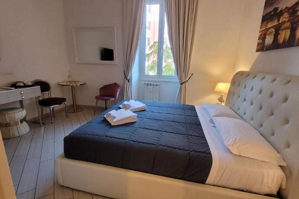 Ganze Wohnung, Rome Central Rooms: Double Room with Private Bathroom in Rom, Rom Provinz