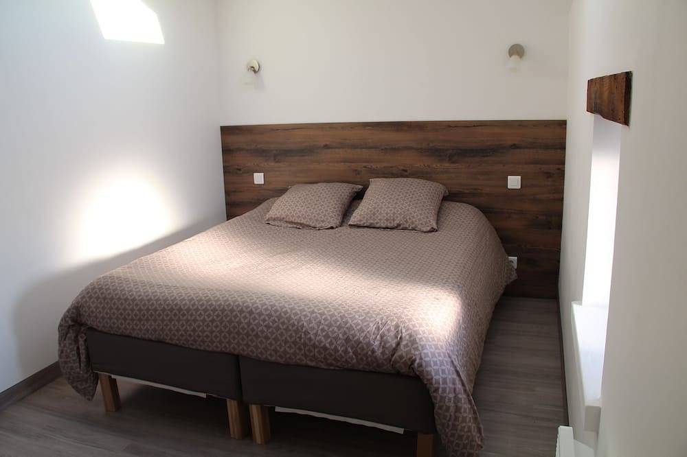 Apartamento entero, El ático renovado para su comodidad. in La Chapelle-Largeau, Mauléon