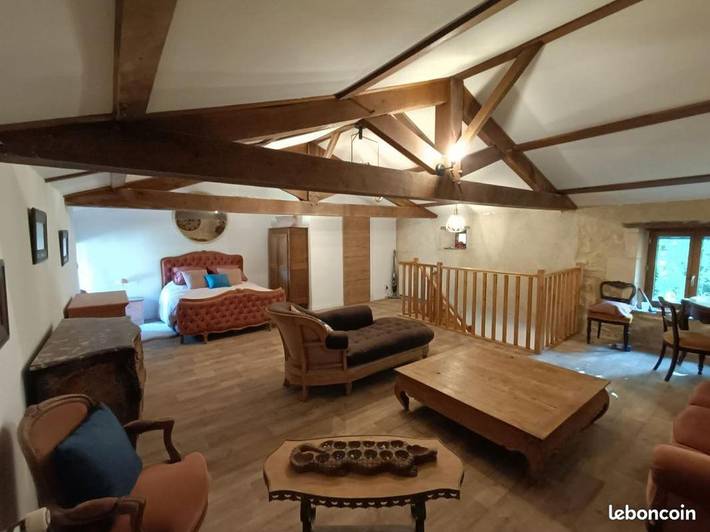 Location de vacances pour 8 personnes, avec jardin et terrasse, animaux acceptés à Bonnes - 3