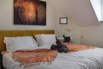 Log Cabin for 19 People in Blackpool, North West England, Photo 2