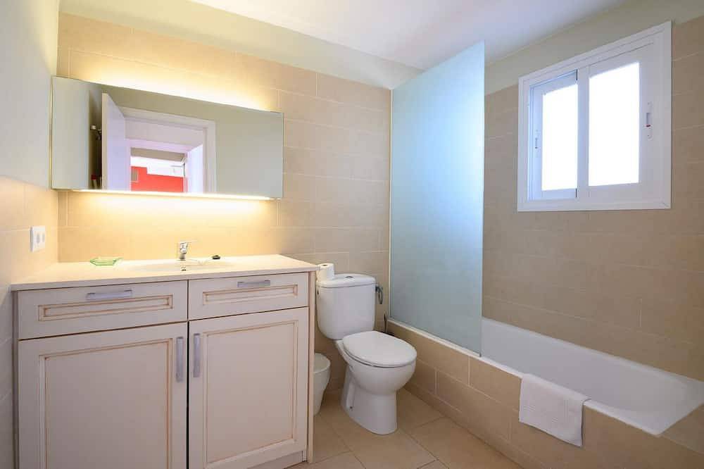 Entire apartment, Holiday apartment Santo Tomas for 1 - 4 persons with 2 bedrooms - Holiday apartment in one or multi- in Santo Tomas, Es Migjorn Gran