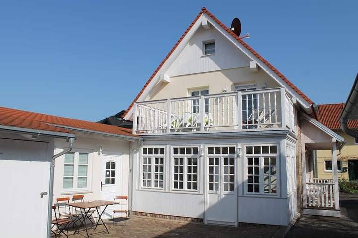 Ferienhaus für 10 Personen, mit Terrasse und Garten