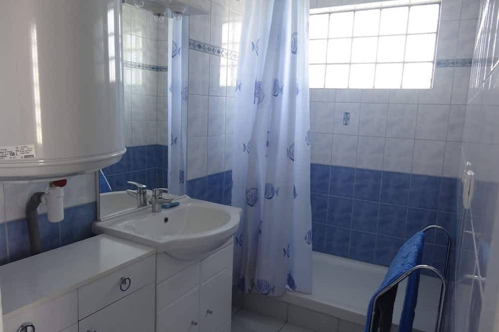 Casita tranquila cerca de pesca con jardín y wifi in L'Aiguillon-sur-Mer, Fontenay-le-Comte