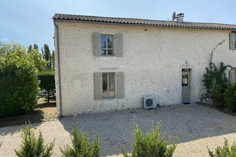 Les Houx - Old barn with private swimming pool in Chalais (Charente), Charente