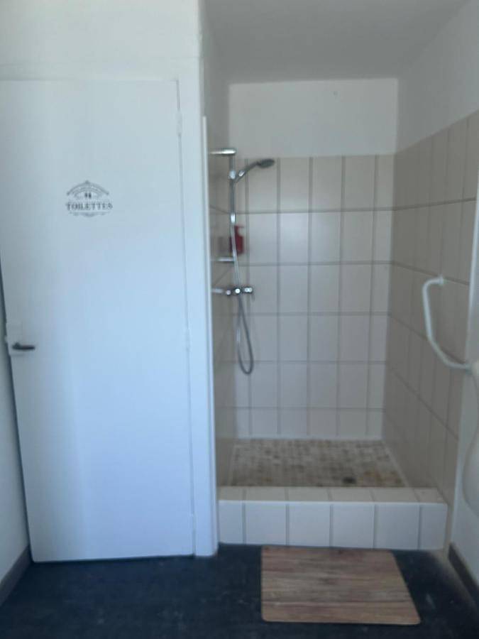 Maison d’hôte pour 2 personnes, avec Terrasse et Jardin ainsi que Piscine et Vue