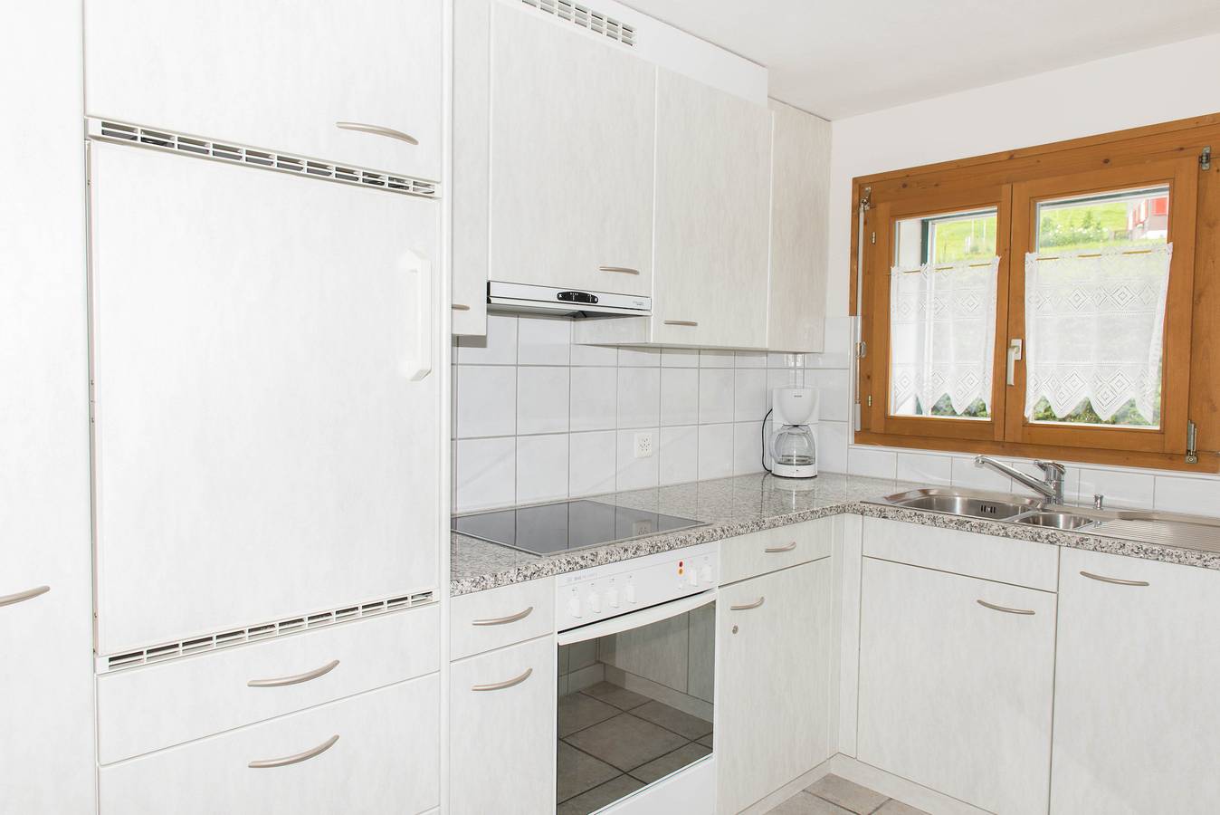 Ganze Ferienwohnung, Casa Malanca - 3 Zimmerwohnung mit Bad/Dusche/Balkon in Flums, Churer Rheintal