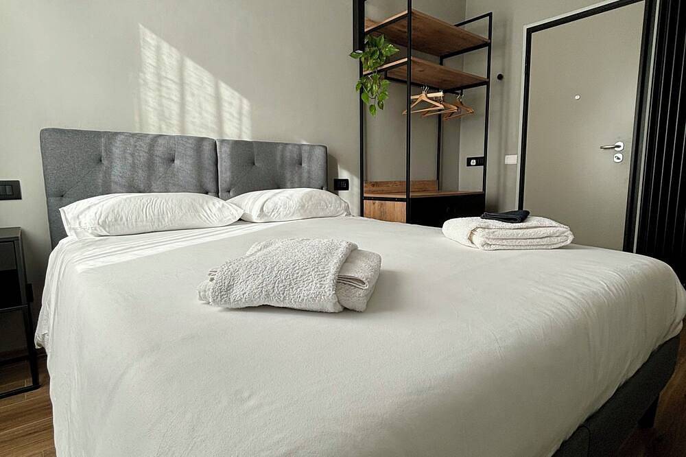 Appartamento intero, M4 Black Monolocale Moderno e Funzionale in Scandicci, Firenze province
