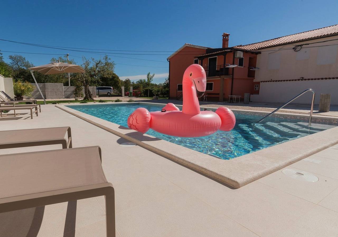 Villa Rosa mit Pool, in der Nähe von Kanegra Strand in Umag, Umag und Umgebung