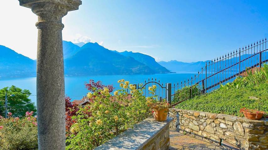 Ferienhaus für 6 Personen, mit Garten und Whirlpool in Santa Maria Rezzonico