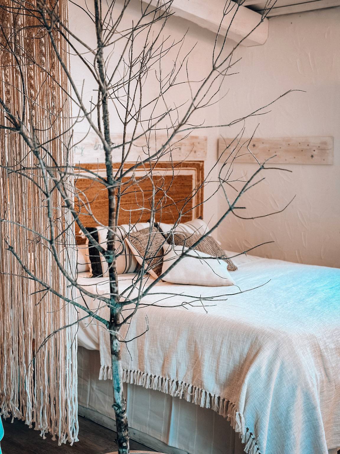 Entire apartment, Apartment 'Suite Romántica' with Mountain View, Wi-Fi and Air Conditioning in Canyelles (Barcelona), Garraf