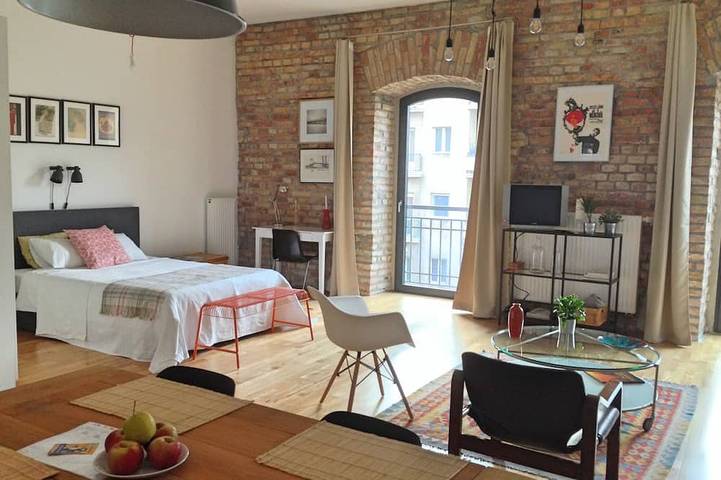 Ganze Wohnung, Stilvolles Loft nahe der Donau in Budapest, Danube-Ipoly National Park