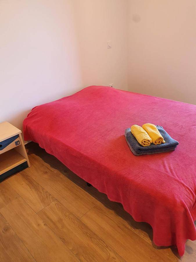 Location de vacances pour 2 personnes, avec vue et jardin à Porri - 2