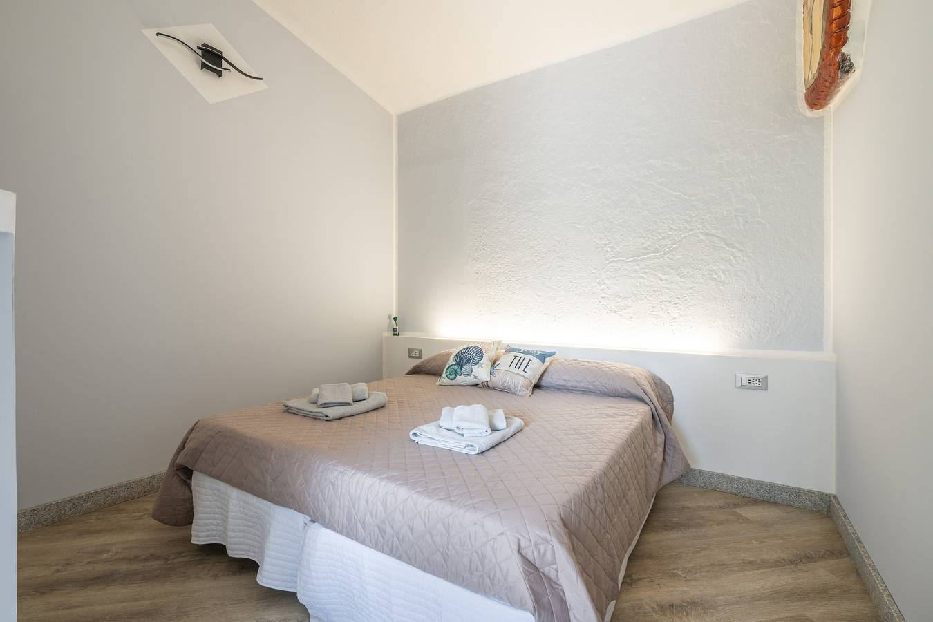 Mia Rooms: camera uno in Villasimius, Cagliari e Dintorni