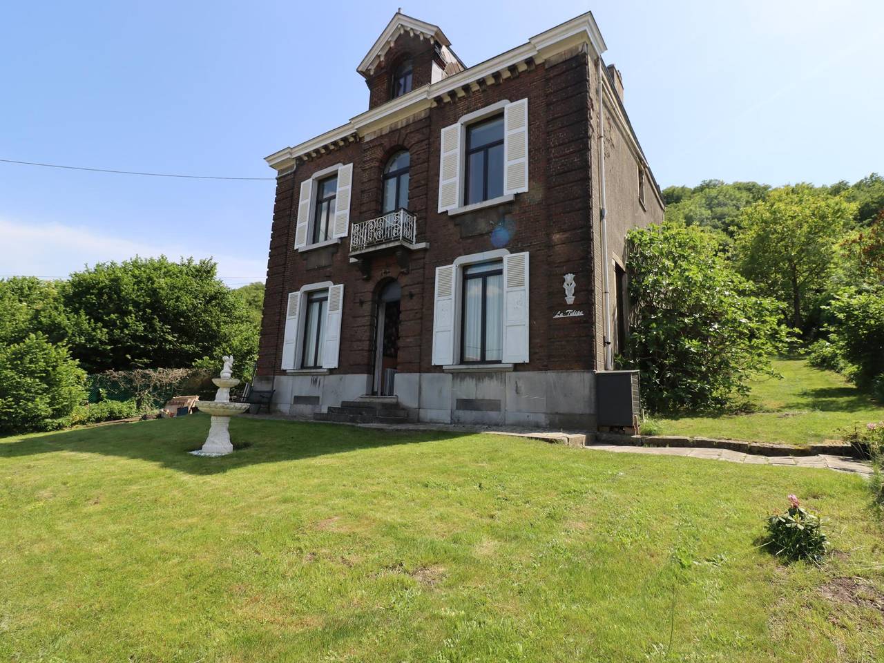 Grand maison avec poêle à bois et billard in Vireux-Molhain, Parc naturel régional des Ardennes
